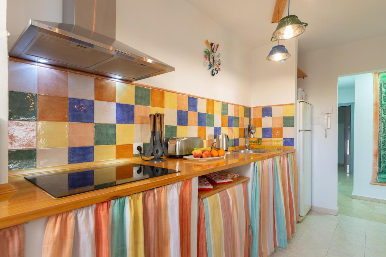 Luminoso Apartamento De Dos Habitaciones Con Terraza Y Parking En El Centro Málaga Eksteriør bilde